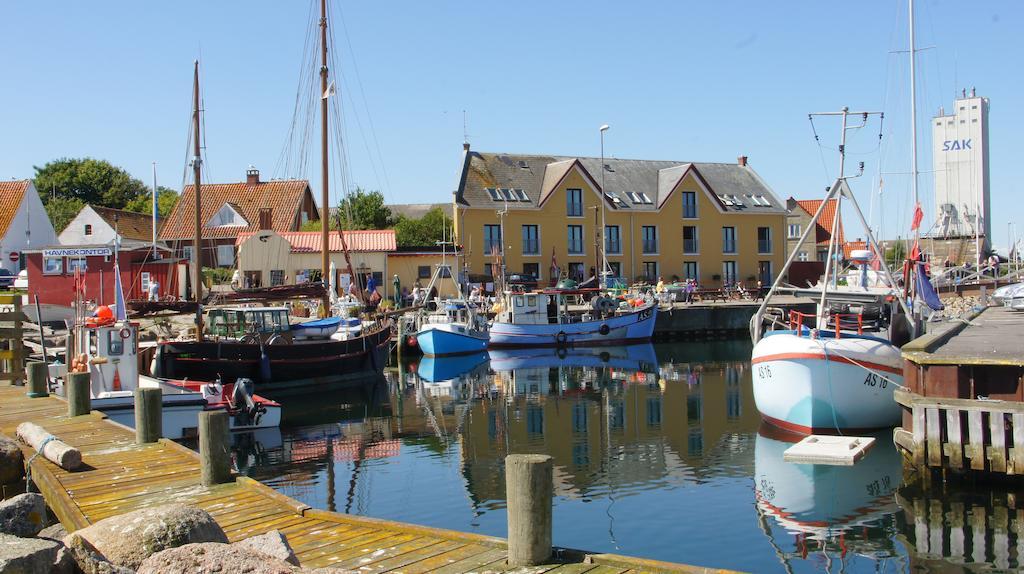 Ballen Badehotel Tranebjerg Kültér fotó